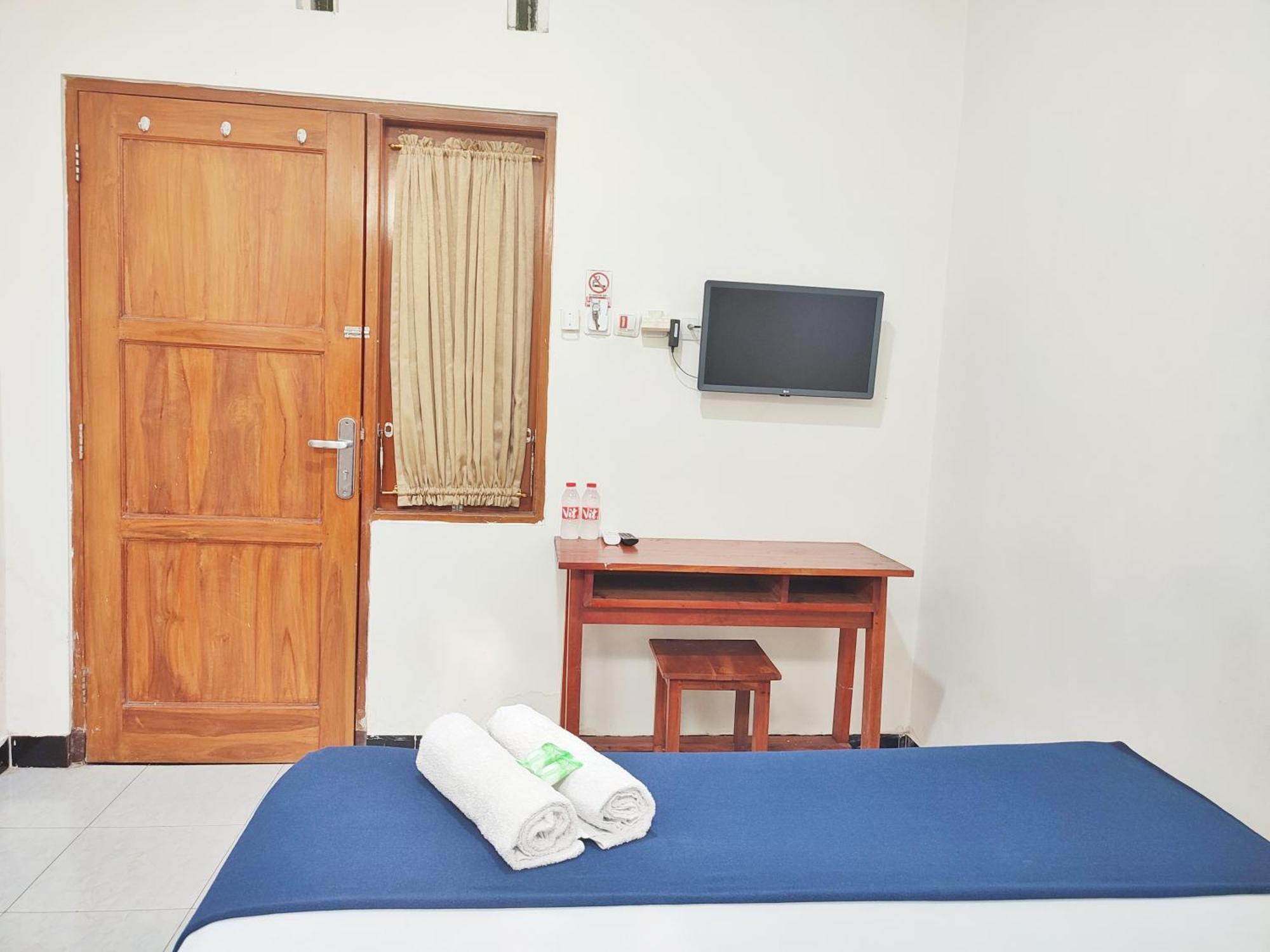 Happy Syariah Hotel Near Jombor Mitra Reddoorz สเลมาน ภายนอก รูปภาพ