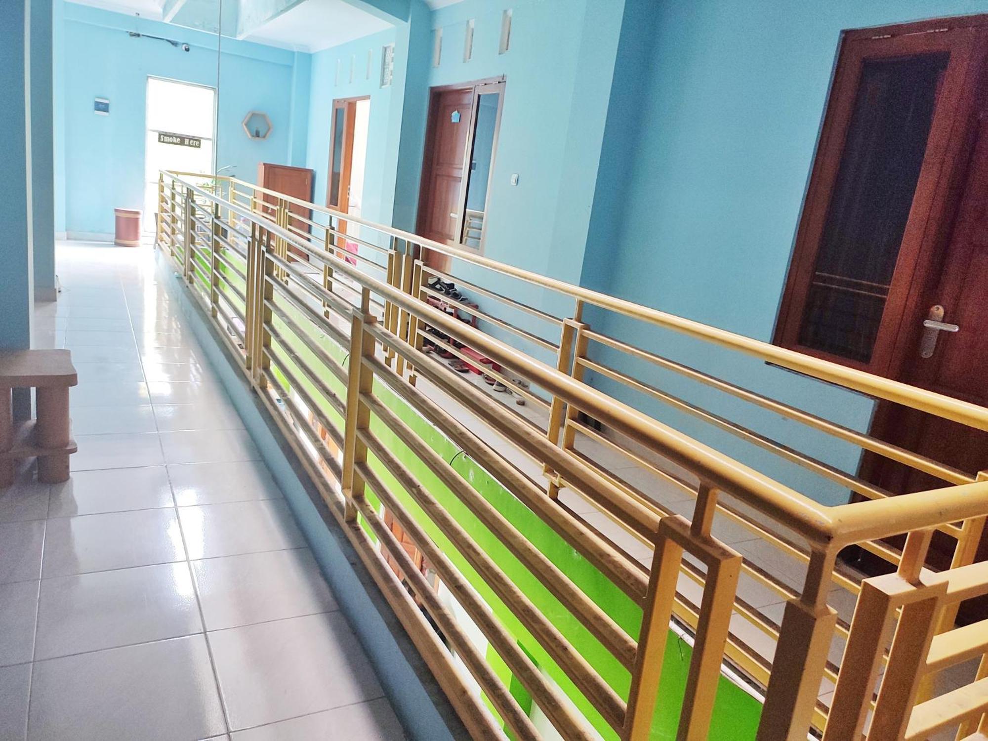 Happy Syariah Hotel Near Jombor Mitra Reddoorz สเลมาน ภายนอก รูปภาพ